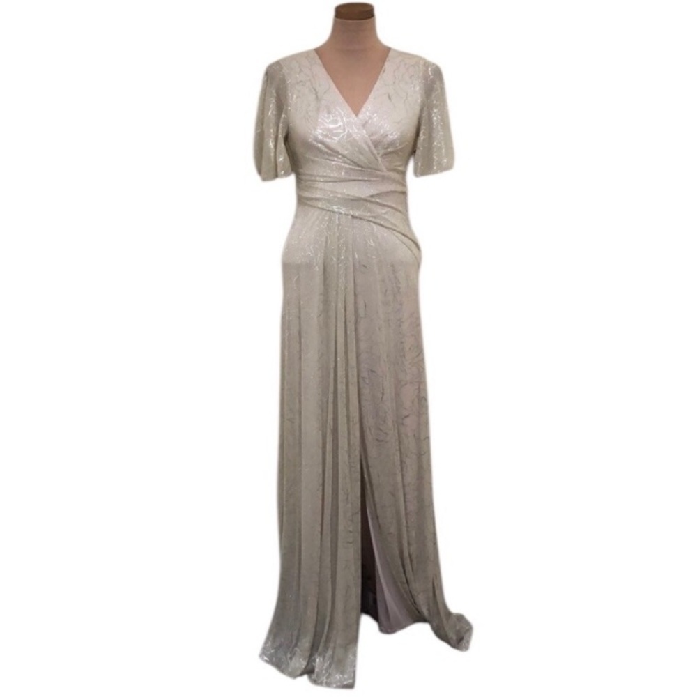 NWT Adrianna Papell Formal Maxi Dress Size 6 Beige Silver Metallic Floral Gown
